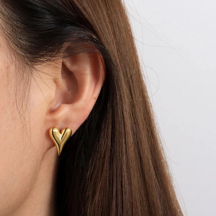 Amour Studs