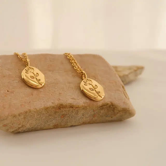 Rose Necklace